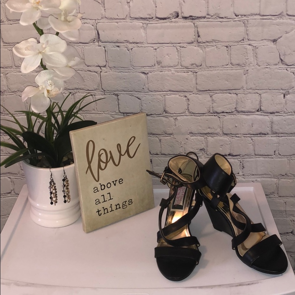 Easy Pickins Sandal Wedges